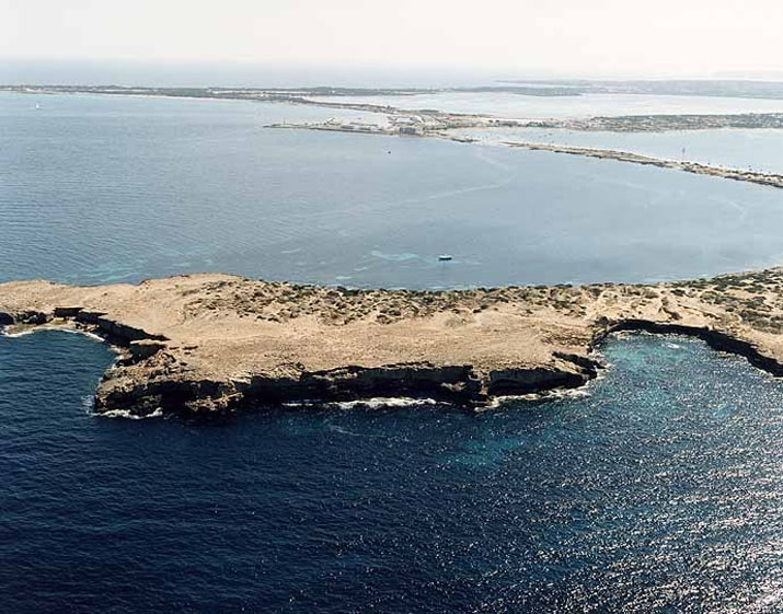 balearic-islands-formentera-calo-des-moro-01