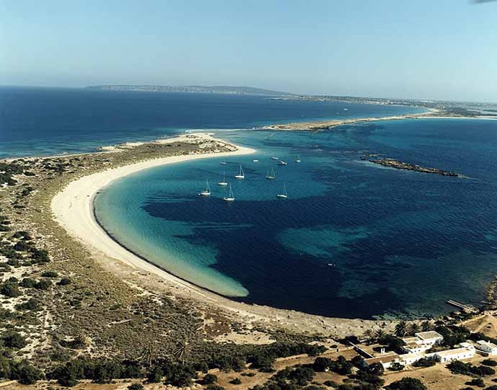 balearic-islands-formentera-es-raco-de-salga-01
