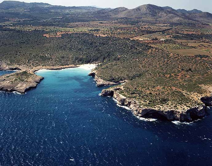 balearic-islands-mallorca-manacor-cala-varques-01